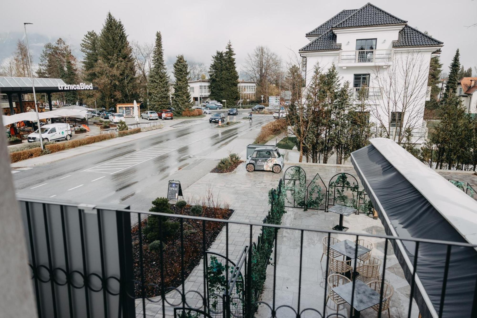 Apartments Miki'S بليد المظهر الخارجي الصورة