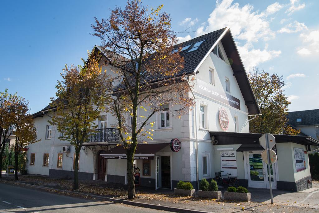 Apartments Miki'S بليد المظهر الخارجي الصورة